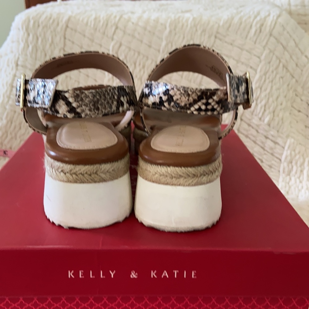 Kelly & Katie Poliana Python Platform Sandals 8M - Picture 5 of 10